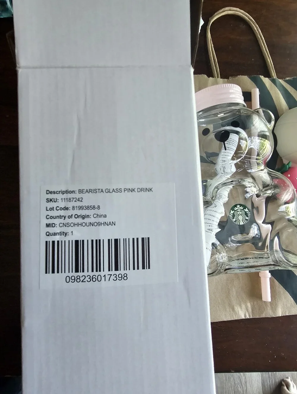 2026 Starbucks Bear Glass Bottle with Pink Lid and Straw Hat Strawberry